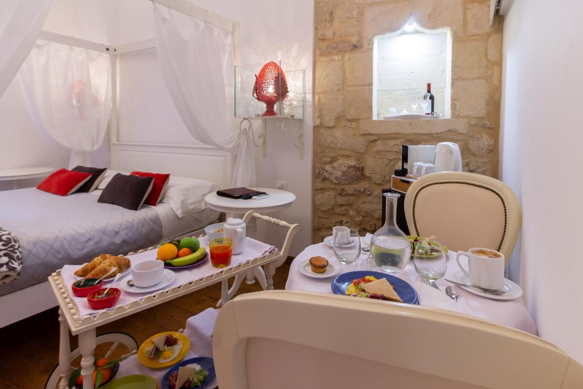 Le Nicchie Luxury Rooms Lecce Buitenkant foto