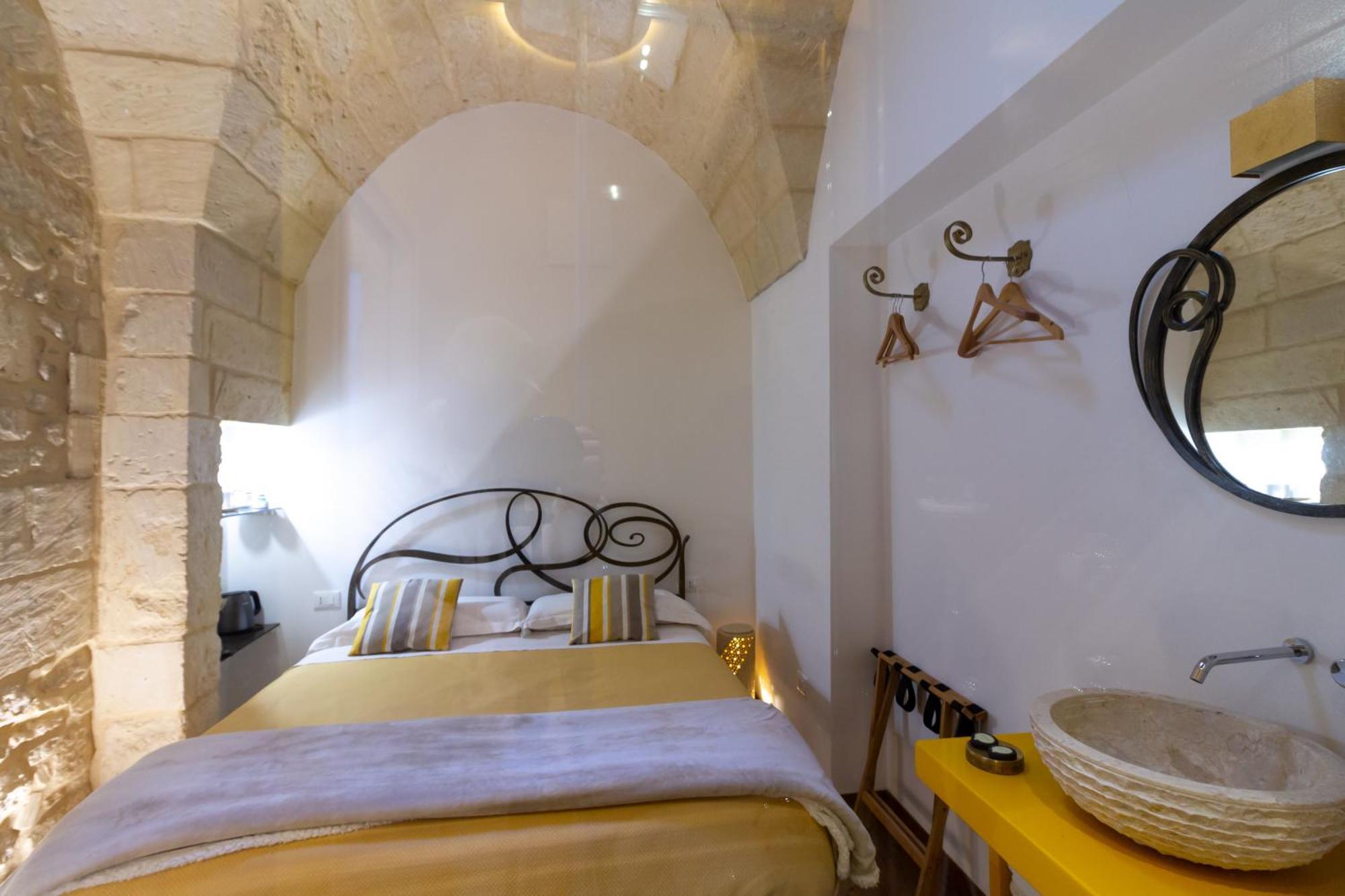 Le Nicchie Luxury Rooms Lecce Kamer foto
