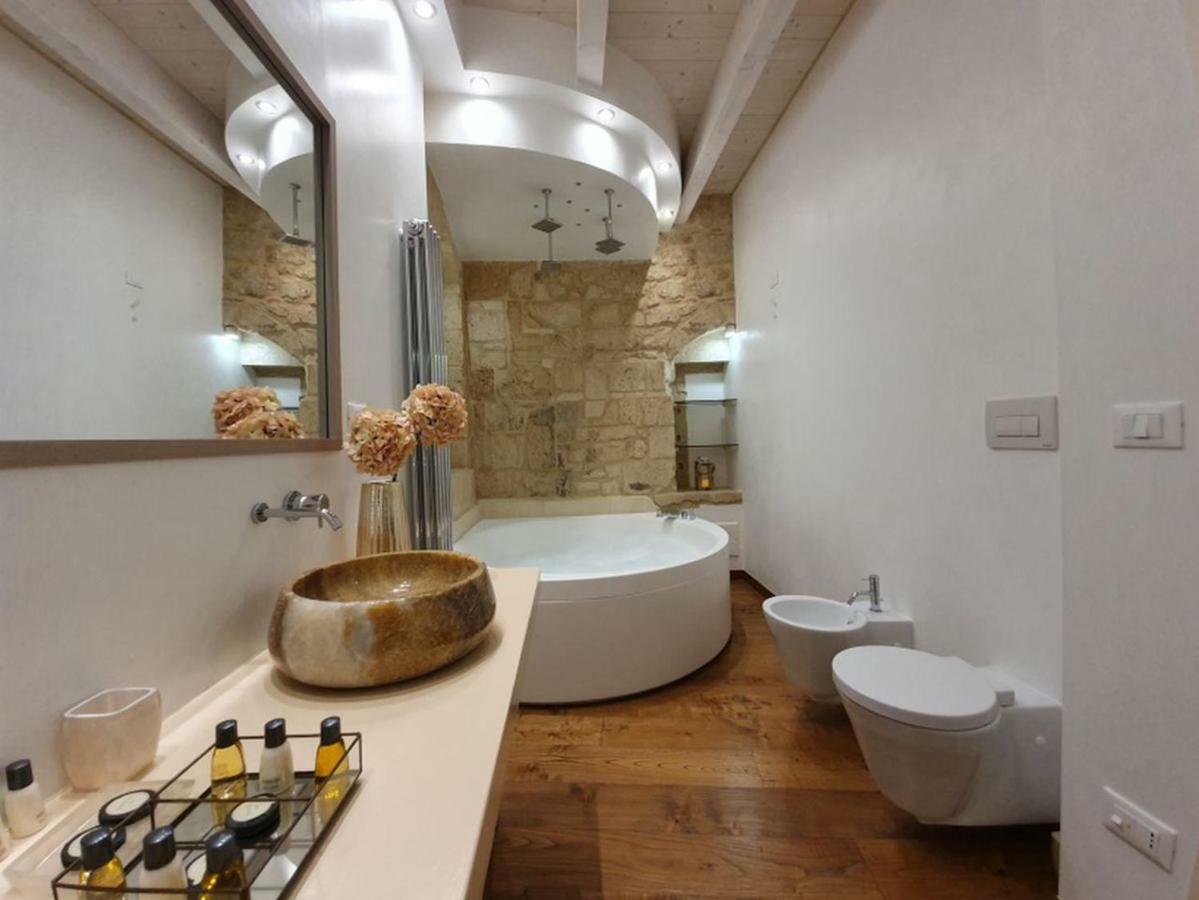 Le Nicchie Luxury Rooms Lecce Buitenkant foto